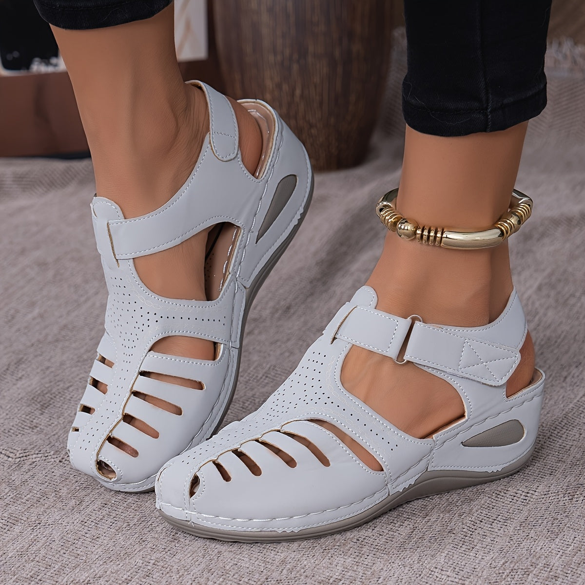 Ladies' comfortable wedge sandals, lightweight and comfortable in eleven colors